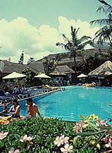 Aneka Beach Hotel - swimming pool
