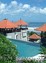 Mercure Kuta - Rooftop swimming pool
